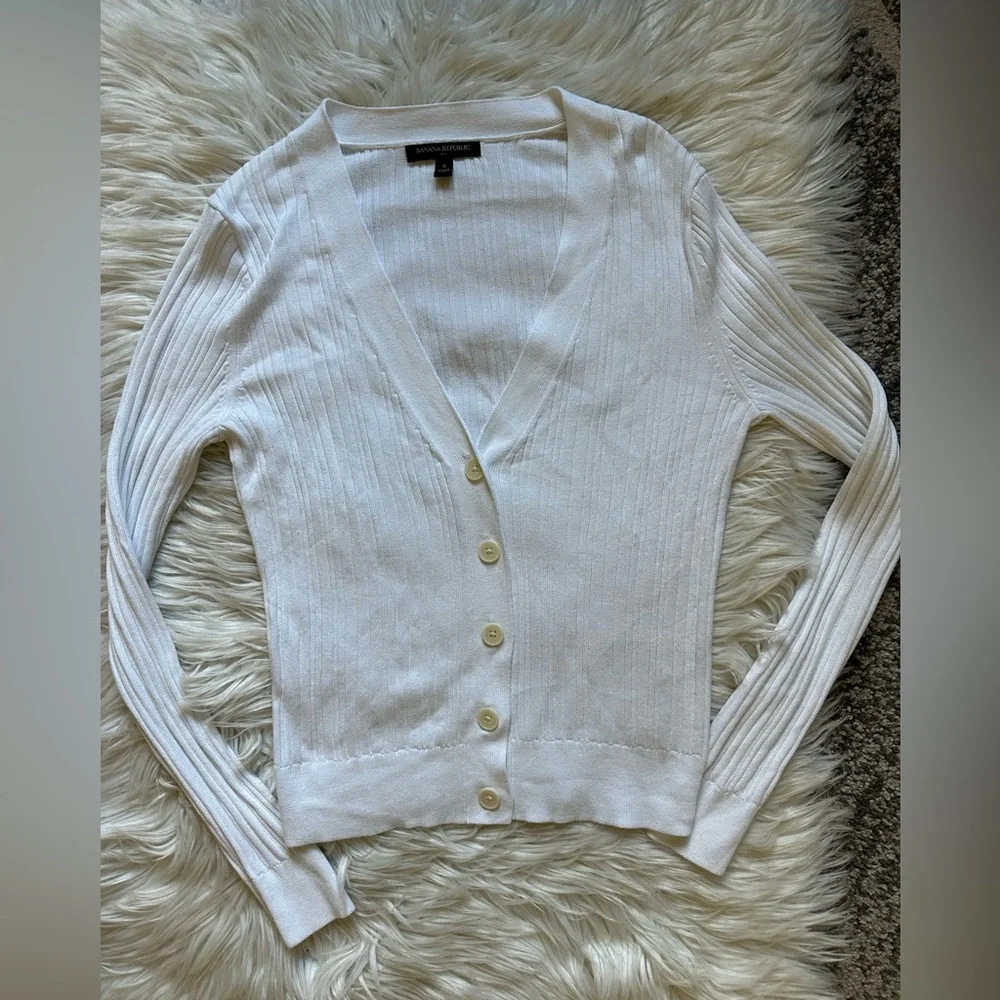 Banana Republic ribbed cardigan - Picture 2 of 6
